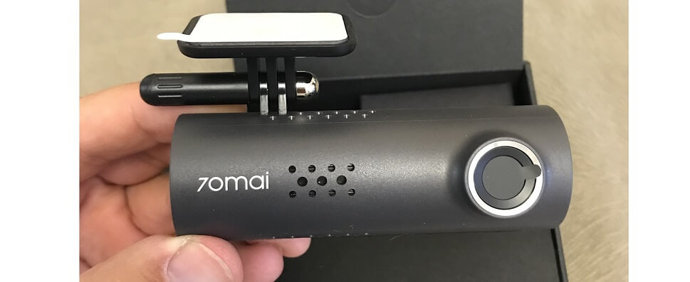 видеорегистратор из прочных и качественных материалов